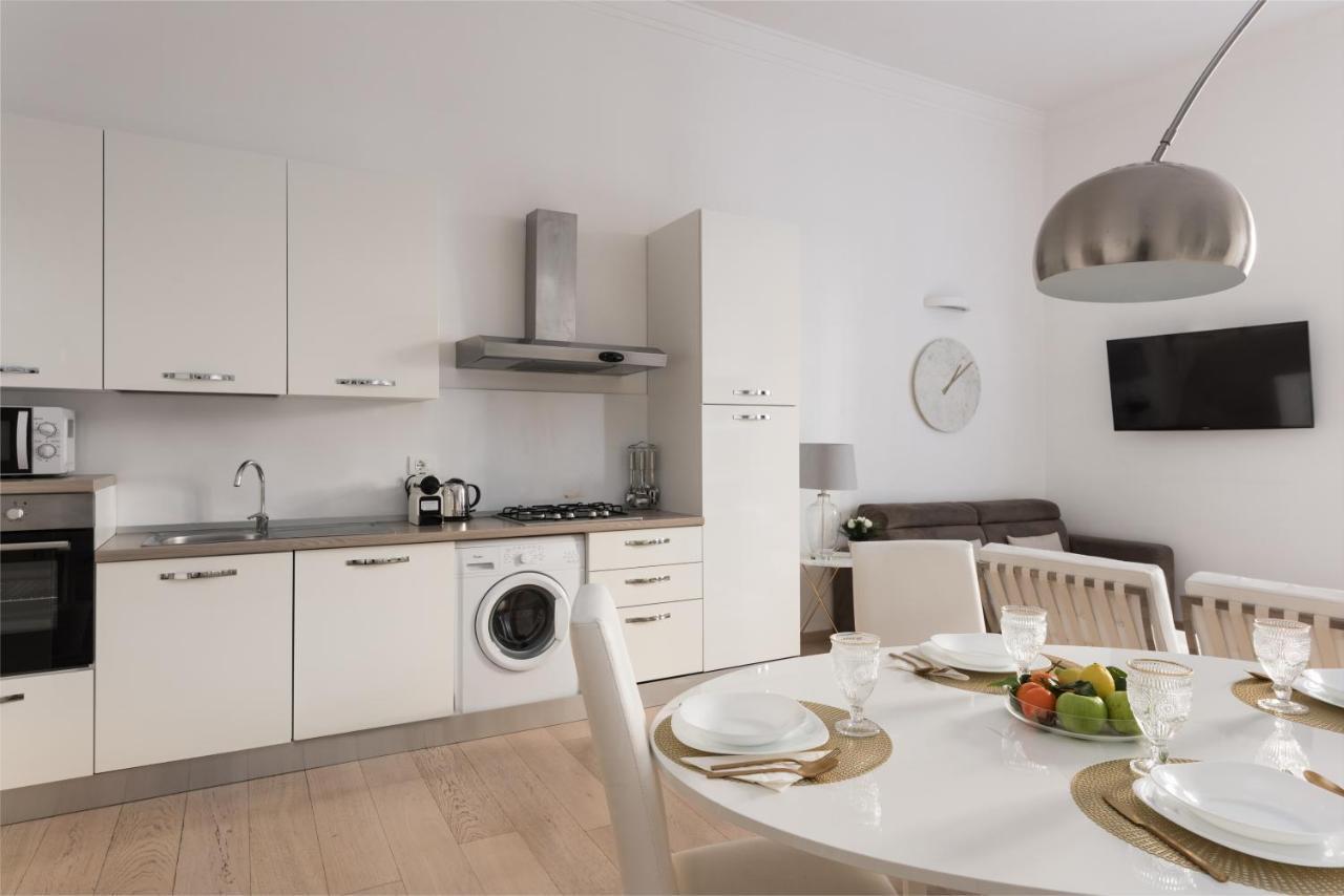Lovely Rome Apartments - Vatican Bagian luar foto